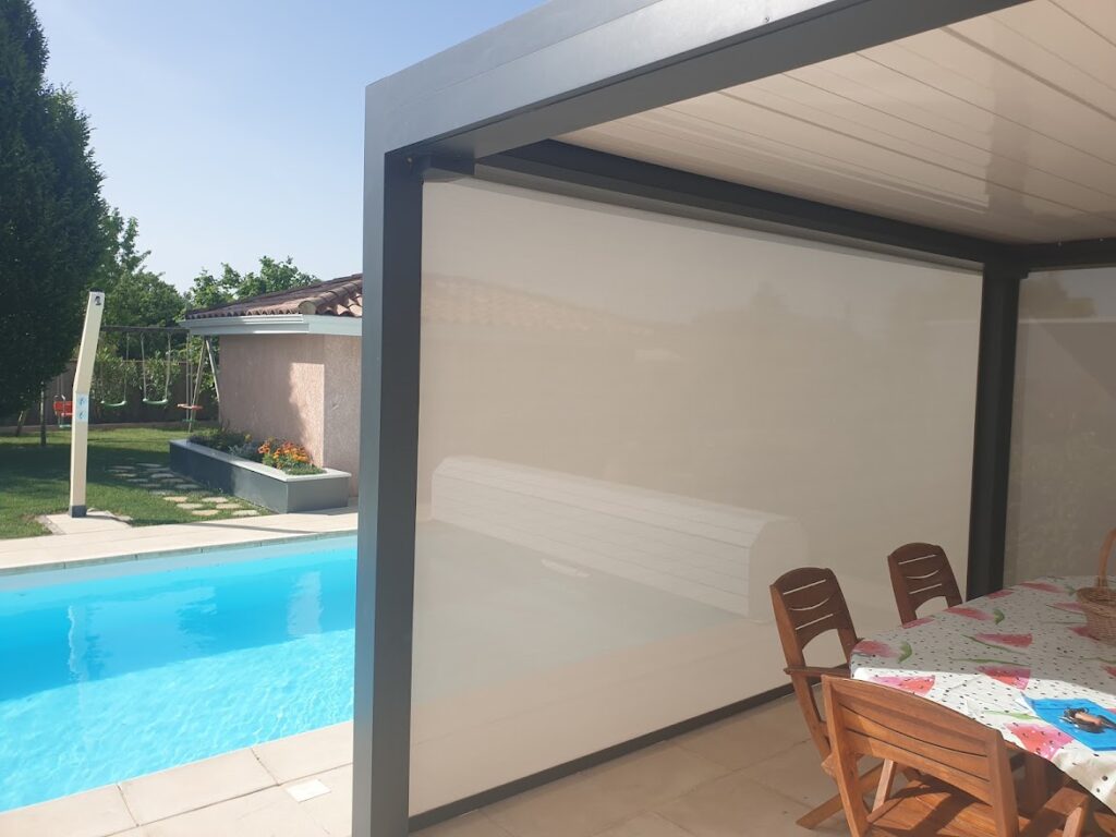 Store Vertical zippé pour pergola